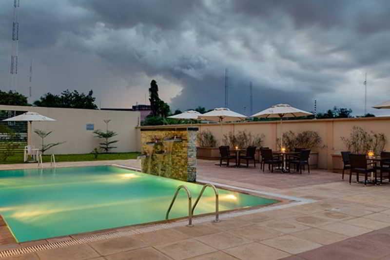 Protea Hotel By Marriott Benin City Select Emotan Exterior foto